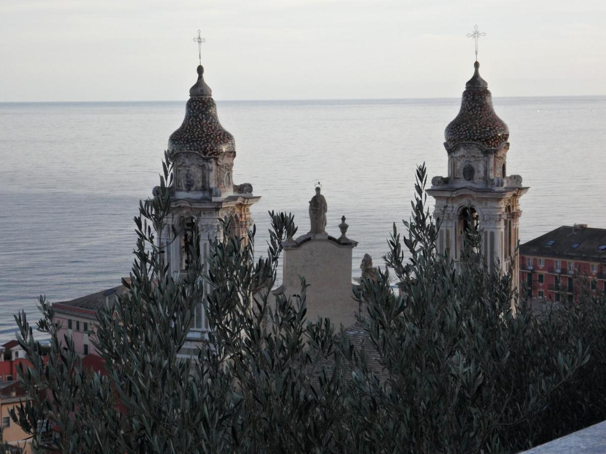 Alloggio Fronte Mare, 3 Camere E Cortile Privato. Laigueglia Eksteriør billede